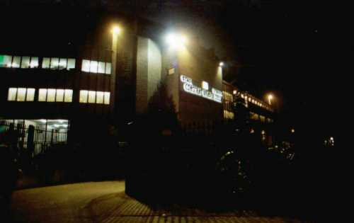 Constant Vanden Stock Stadion - Au&szlig;enansicht im Dunklen