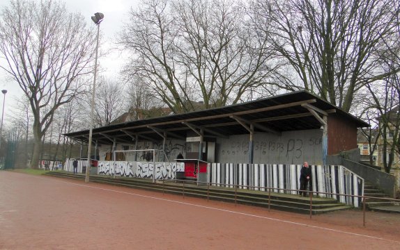 Stadion Bäuminghausstraße Hartplatz