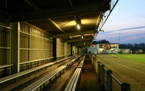 Karl-Knipprath-Stadiont