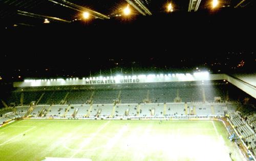 St. James' Park - East Stand und Gallowgate End