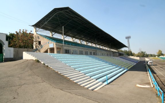 Stadion Ahmatbek Suyumbayev
