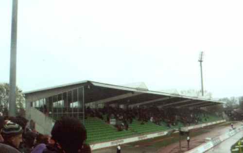 Donaustadion - Haupttribüne